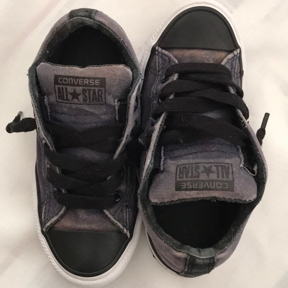 All ⭐️ Star / Iconic Low Top - Picture 5 of 8